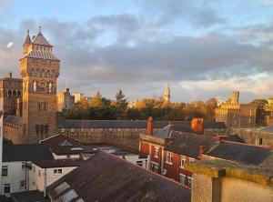 Cardiff City Apartment near Principality Stadium, Cardiff Arms Park & Cardiff Castle