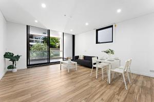 Chic Apartment Near Sydney Airport & CBD