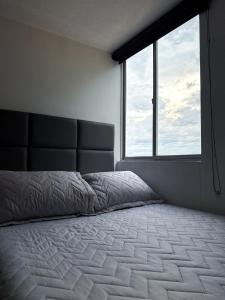 Close to shopping malls and the airport