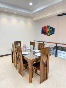 Kandy Villa Grey
