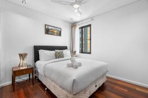 Zen Paradiso 2BR Harbour View - Pool - Balcony