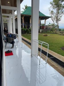 AJA Tumpaksewu Homestay