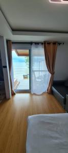 บ้านหัวเรือโฮมสเตย์เกาะลิบง Baan huaruea homestay