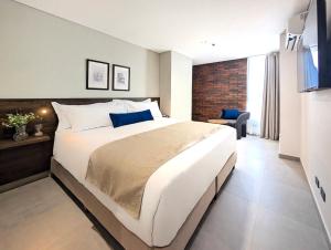 Laureles Selection Suites