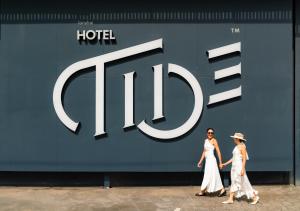 Hotel Tide Phuket Beachfront