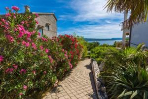 One-Bedroom Apartment Crikvenica 30