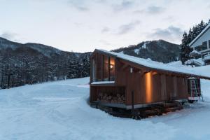 Earthboat Minakami Hodaigi