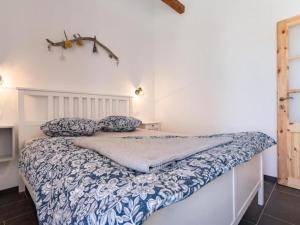 Two Bedroom Apartment With Loggia And Sea View