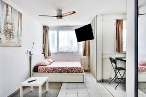 Cozy and Modern Apartment with View