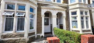 Claude Road Apartments by Switchback Stays