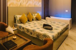 Suite with Private Jacuzzi