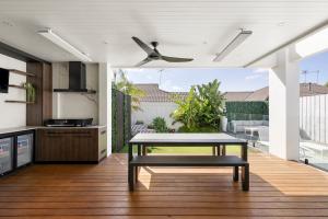 Bayside Grandeur w Heated Pool,Spa,Sauna,5 Ensuites