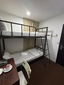 Swing & Pillows - Grand Inn George Town Penang