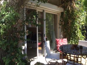 Appartements La Roseraie Camarguaise : photos des chambres