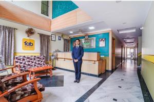 FabHotel ESS Paradise - Nr Bus stand