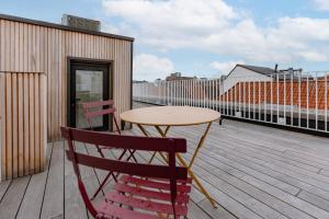 The Sassy Summit - Chic Comfort Views & Good Vibe