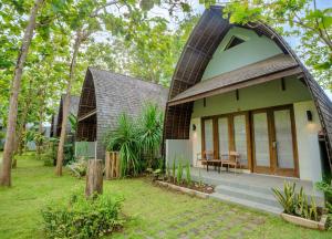 Kayu Jati Cottages