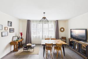 La Dauphine - Private Parking & Courtyard