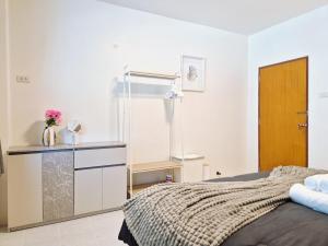 4 bedroom Lucky House Patong