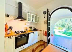 Breezy Garden Hideaway in Pula, Private Garden img17