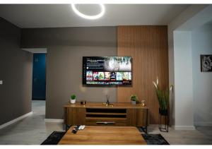 The Blue Sanctuary by Blvd 70B2 - Premium Modern Apartment