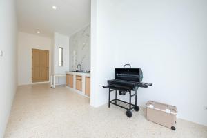 Brown Empire Pool Villa Pattaya