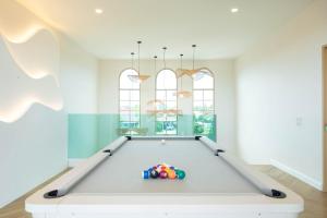 Brown Empire Pool Villa Pattaya