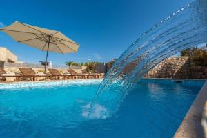 Villa -pool with whirpool and waterfall near sandy beach - by TRAVELER tourist agency Krk ID 2174