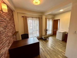 Alleyway Inn - 4 Entire 1BHK Apartment