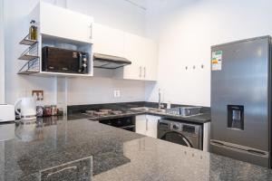 1007 Spacious 2Brdm City-Center Apartment