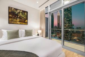 Burj Daman By Luxe Living - Future Museum & Emirates Towers Views