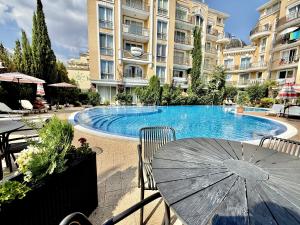 Messembria Palace - Menada Apartments