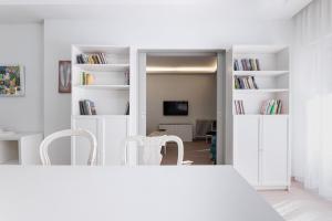 F & B Collection - Flat for 4