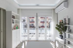 F & B Collection - Flat for 4