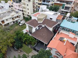 Alaya Stays Royal Valora Charming 5 BHK villa with Garden