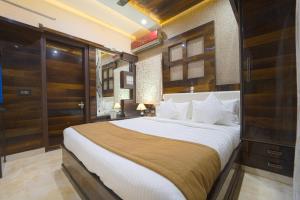 Alaya Stays Royal Valora Charming 5 BHK villa with Garden