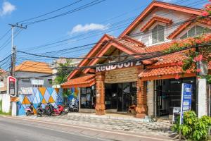 RedDoorz Plus @ Mahendradatta Denpasar