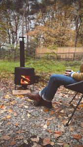 De Boskeet a rustic forest cottage, private forest garden and dogs welcome