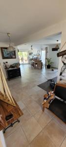 Grande Villa avec Piscine Escale Romantique proche de la Mer