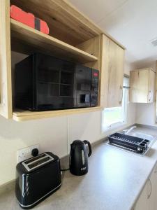 Whitstable staycation - Family & Pet Friendly - Alberta Holiday Park