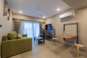 Hotel Sharda Residency
