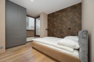 Ordona Modern Apartment by Solarento