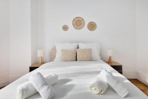 Elegant 3-room apartment near Foch Hospital & La Défense Paris