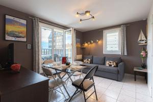 Appartement de Charme avec Terrasse Vue sur le Mer