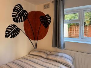 Central, Cozy and Stylish 2-Bed Apartment