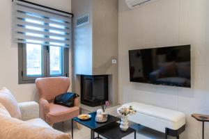 Lumera Urban Stay - New 2BR Home with Private Parking near Old Town