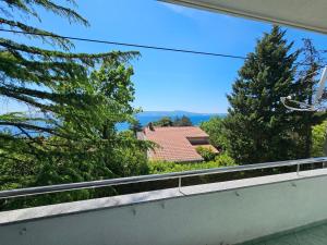 ZYMPRESSE NV 1 Apartment with sea view, 70m from the beach