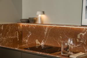 Edmond Vibes Almagro Suites