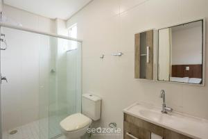 Apto c varanda e churrasq. a 250m do Mar MRS0402