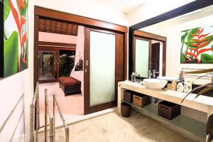 3-Bedroom Villa - Comfortable and quiet- 5mn from the beach